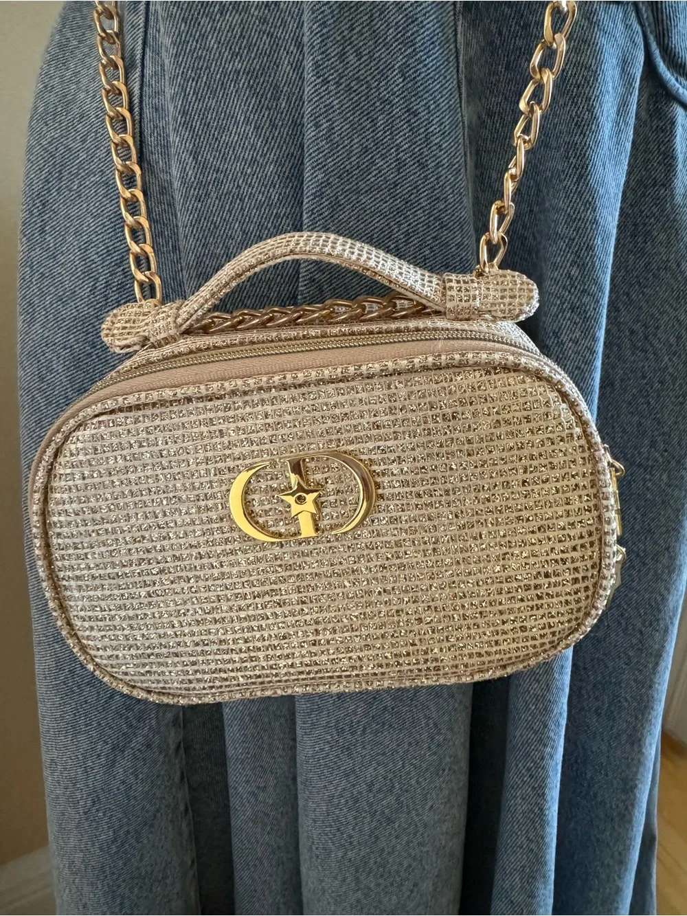 Gold Straw Crossbody Bag with Chain Strap